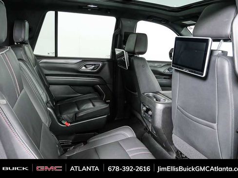 Used 2022 Chevrolet Tahoe RST w/ Luxury Package image 25