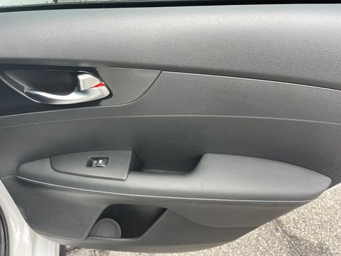 Used 2023 Kia Forte GT-Line w/ GT-Line Premium Package image 16