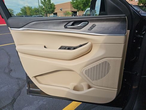 New 2025 Jeep Grand Cherokee Limited w/ Trailer Tow Package image 26