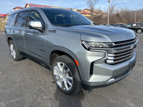 Used 2024 Chevrolet Tahoe High Country image 3
