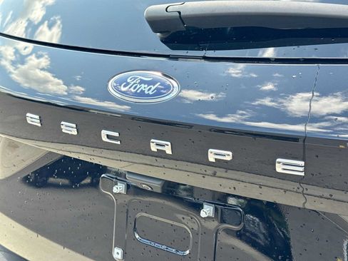 Used 2022 Ford Escape SE w/ Convenience Package AWD/4WD image 12