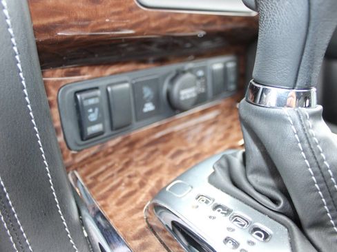 Used 2019 Nissan Armada SL w/ Premium Package AWD/4WD image 17