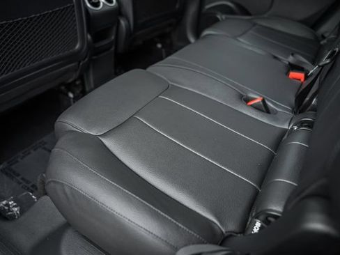Certified 2023 Mercedes-Benz GLB 250 4MATIC image 32