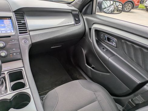 Used 2018 Ford Taurus SEL w/ Equipment Group 201A image 12
