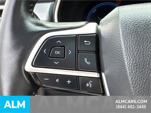 Used 2024 Toyota Highlander Limited image 32