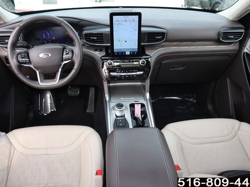 Used 2023 Ford Explorer Platinum w/ Technology Package image 14