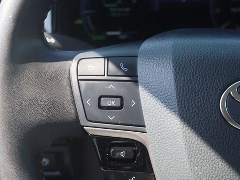 Used 2026 Toyota Corolla LE AWD/4WD image 17