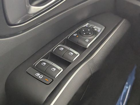 New 2026 Kia Sorento S FWD image 16
