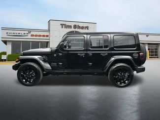 Used 2025 Jeep Wrangler Unlimited Sahara w/ Safety Group AWD/4WD video 2