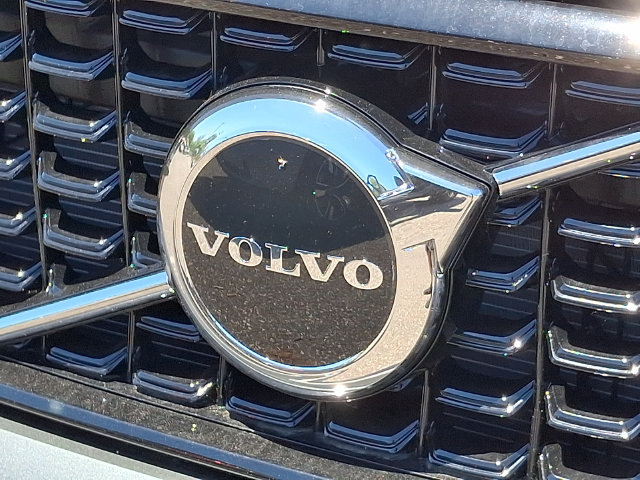 New 2026 Volvo XC40 B5 Core w/ Climate Package AWD/4WD image 5