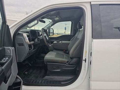Used 2024 Ford F250 XLT w/ FX4 Off-Road Package AWD/4WD image 18