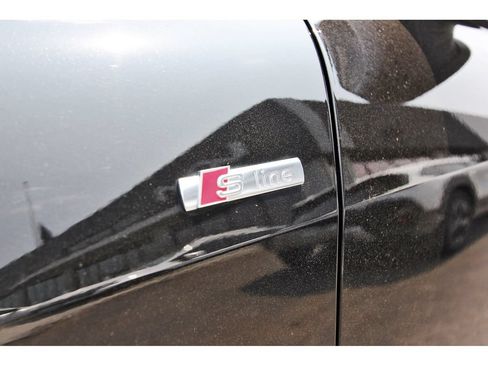 Used 2022 Audi Q4 e-tron Premium Plus AWD/4WD image 38