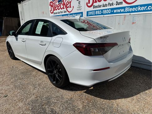Used 2025 Honda Civic Sport image 8