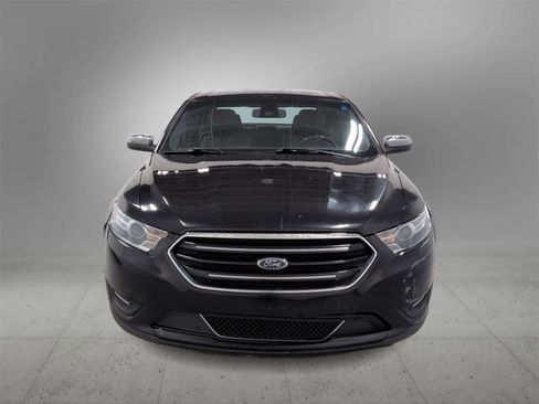 Used 2016 Ford Taurus Limited w/ Equipment Group 301A image 3