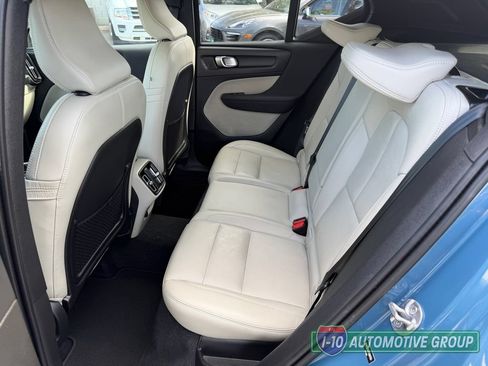 Used 2023 Volvo XC40 B4 Plus w/ Protection Package Premier FWD image 26