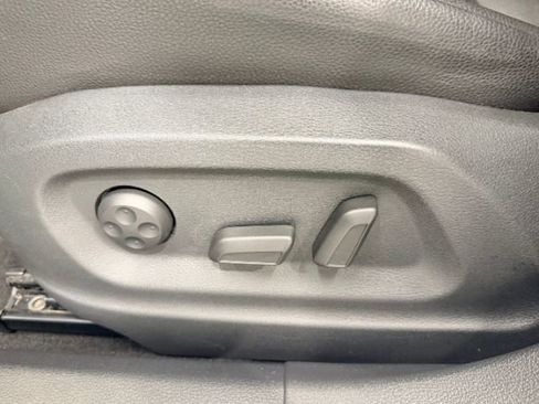 Used 2016 Volkswagen Tiguan R-Line image 23