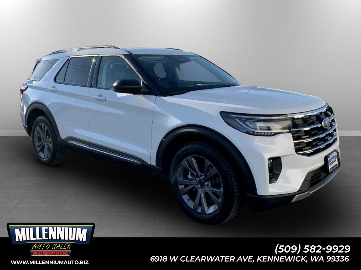 Used 2025 Ford Explorer Active w/ Active Comfort Package AWD/4WD image 1