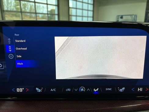 Used 2024 Chevrolet Traverse Z71 w/ Enhanced Driving Package image 22