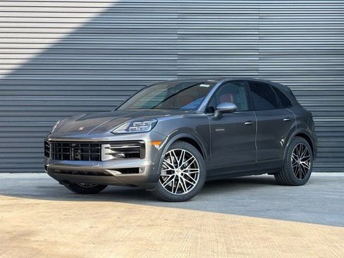 Certified 2026 Porsche Cayenne AWD/4WD image 1