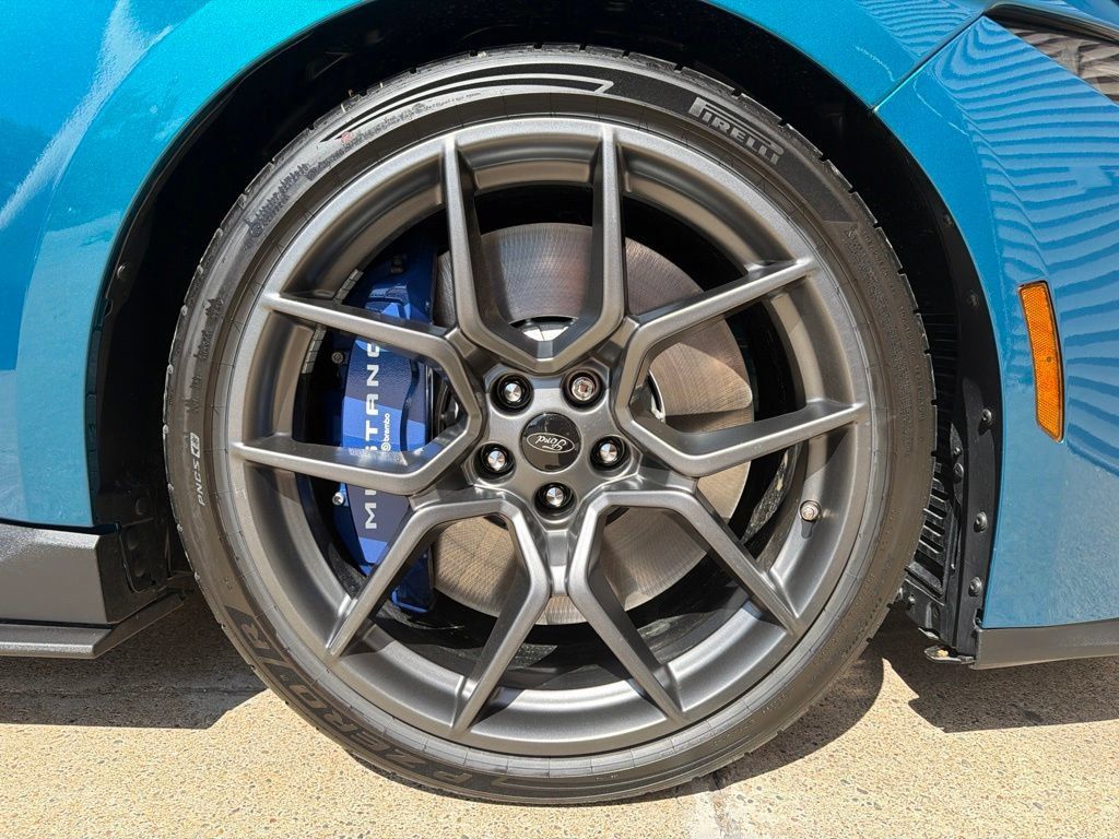 New 2026 Ford Mustang Dark Horse SC w/ Carbon Fiber Exterior Package RWD image 19