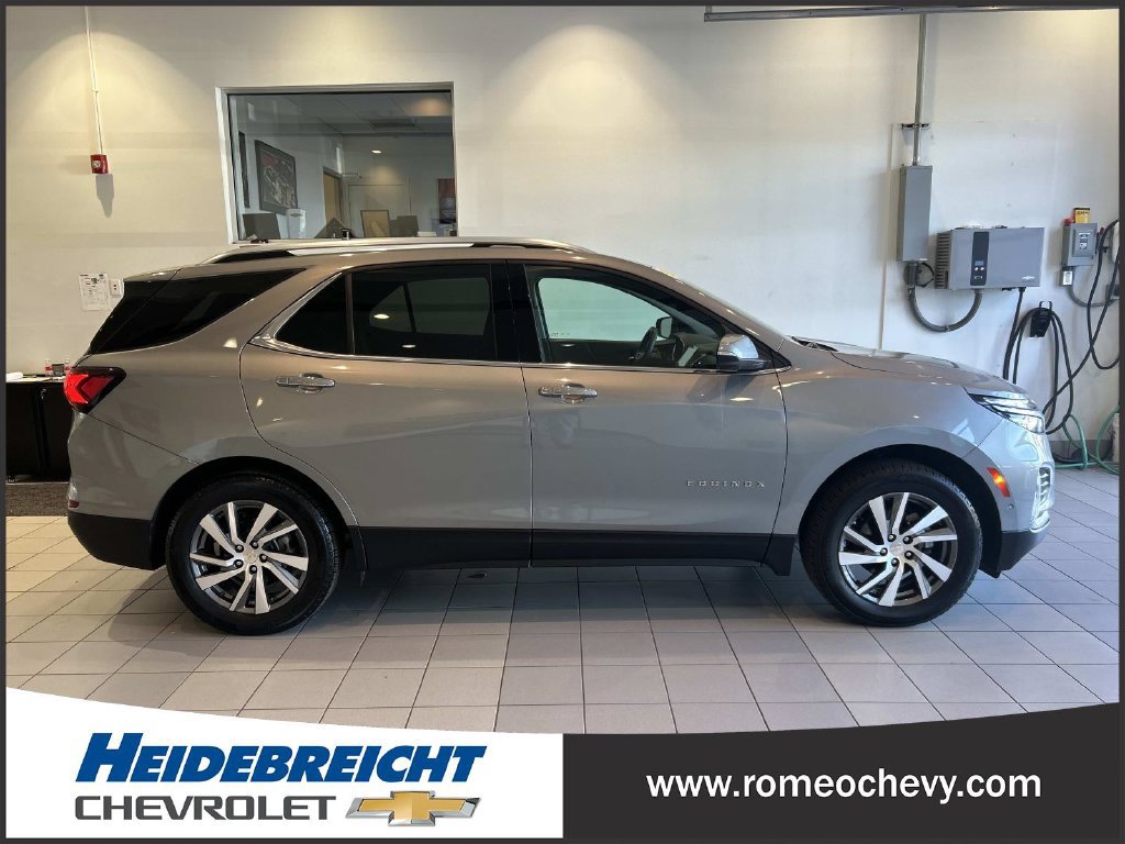 Used 2024 Chevrolet Equinox Premier AWD/4WD image 2