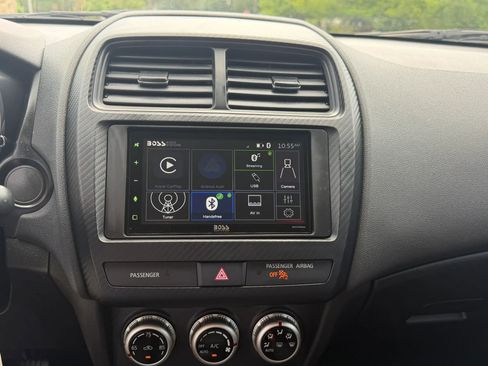 Used 2021 Mitsubishi Outlander Sport ES FWD image 19