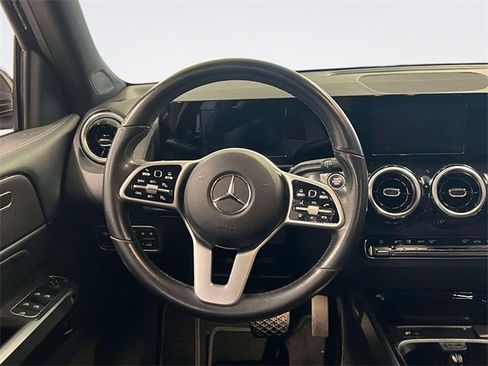 Certified 2021 Mercedes-Benz GLB 250 4MATIC image 13