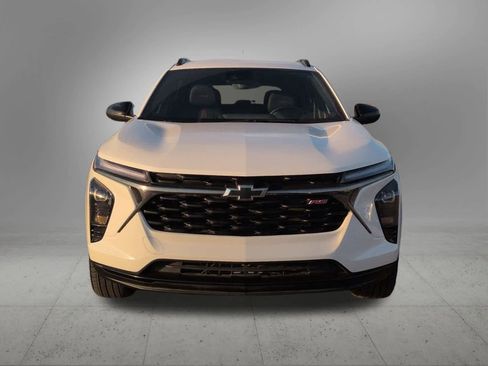 Used 2024 Chevrolet Trax RS w/ Driver Confidence Package image 9