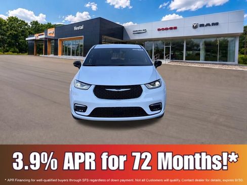 New 2026 Chrysler Pacifica Select AWD/4WD image 2