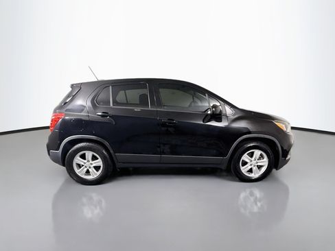 Used 2019 Chevrolet Trax LS FWD image 11