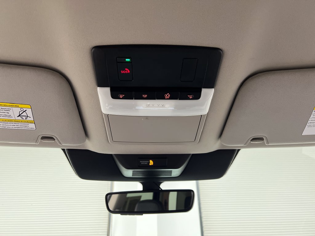 Used 2025 Nissan Pathfinder SL AWD/4WD image 71