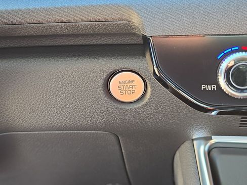 New 2026 Kia Carnival EX image 27