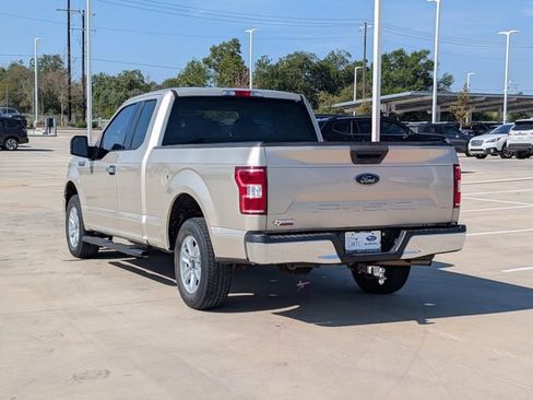 Used 2018 Ford F150 XLT RWD image 4