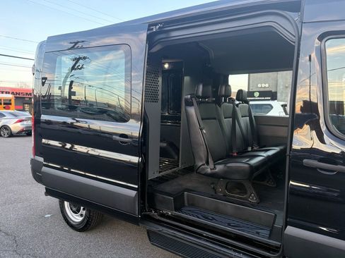 Used 2022 Ford Transit 250 Medium Roof image 16