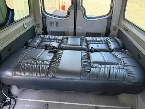 Used 2017 Mercedes-Benz Sprinter 2500 image 56