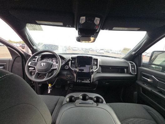 Used 2025 RAM 2500 Big Horn AWD/4WD image 4