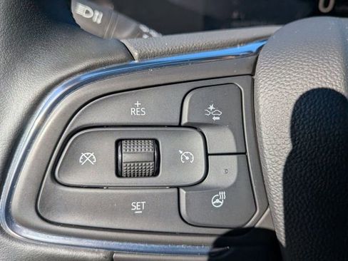 Used 2024 Buick Envista Sport Touring w/ Convenience I Package FWD image 19