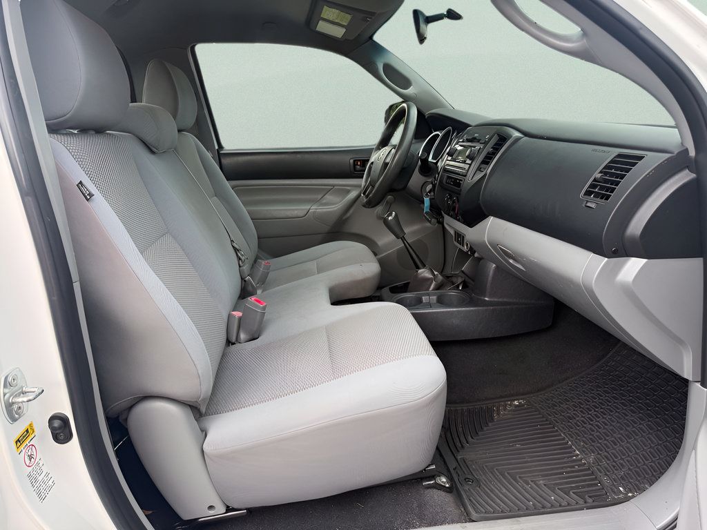 Used 2012 Toyota Tacoma 4x4 Regular Cab image 12