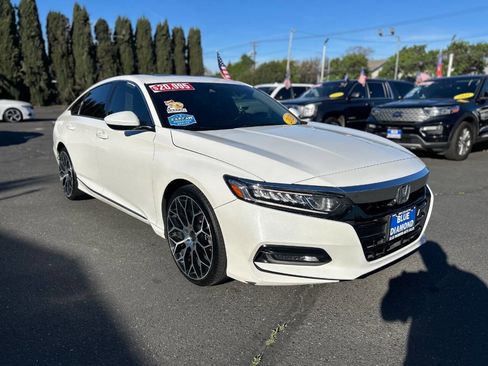 Used 2020 Honda Accord EX image 2