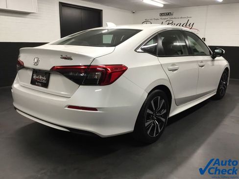 Used 2023 Honda Civic EX image 10
