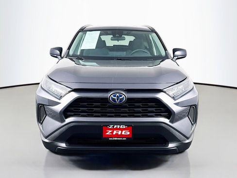 Used 2021 Toyota RAV4 LE AWD/4WD image 8