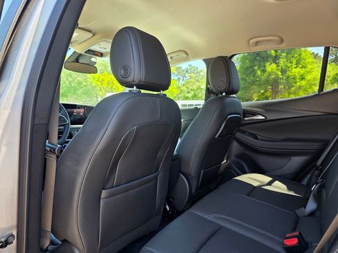 Certified 2024 Buick Encore GX Sport Touring w/ Comfort Package FWD image 28