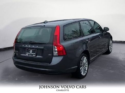 Used 2009 Volvo V50 2.4i image 9