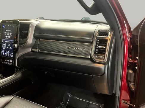 Used 2021 RAM 1500 Limited AWD/4WD image 19