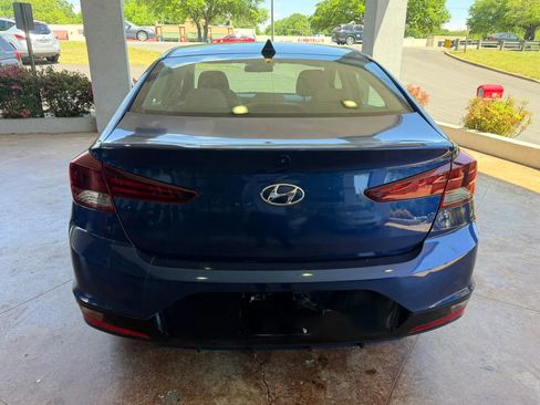 Used 2020 Hyundai Elantra SEL image 5