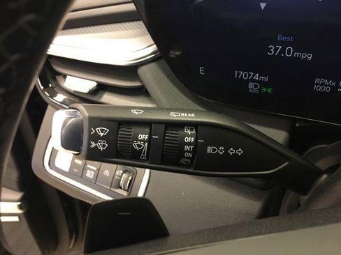 Used 2025 Buick Enclave Sport Touring image 42