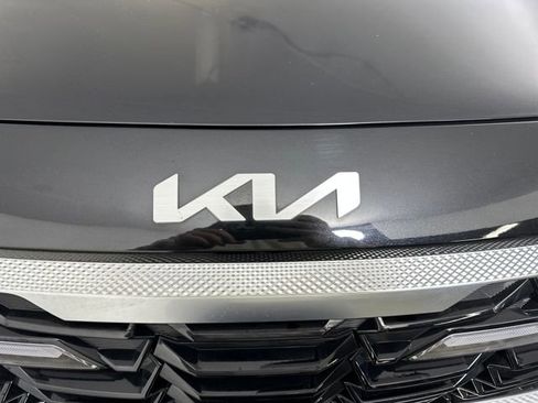 Used 2024 Kia Seltos S image 9