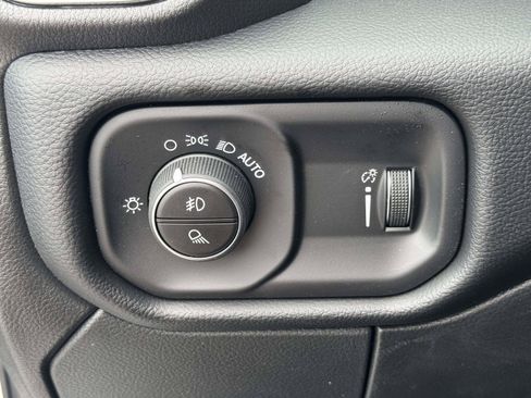 New 2026 RAM 2500 Big Horn AWD/4WD image 11