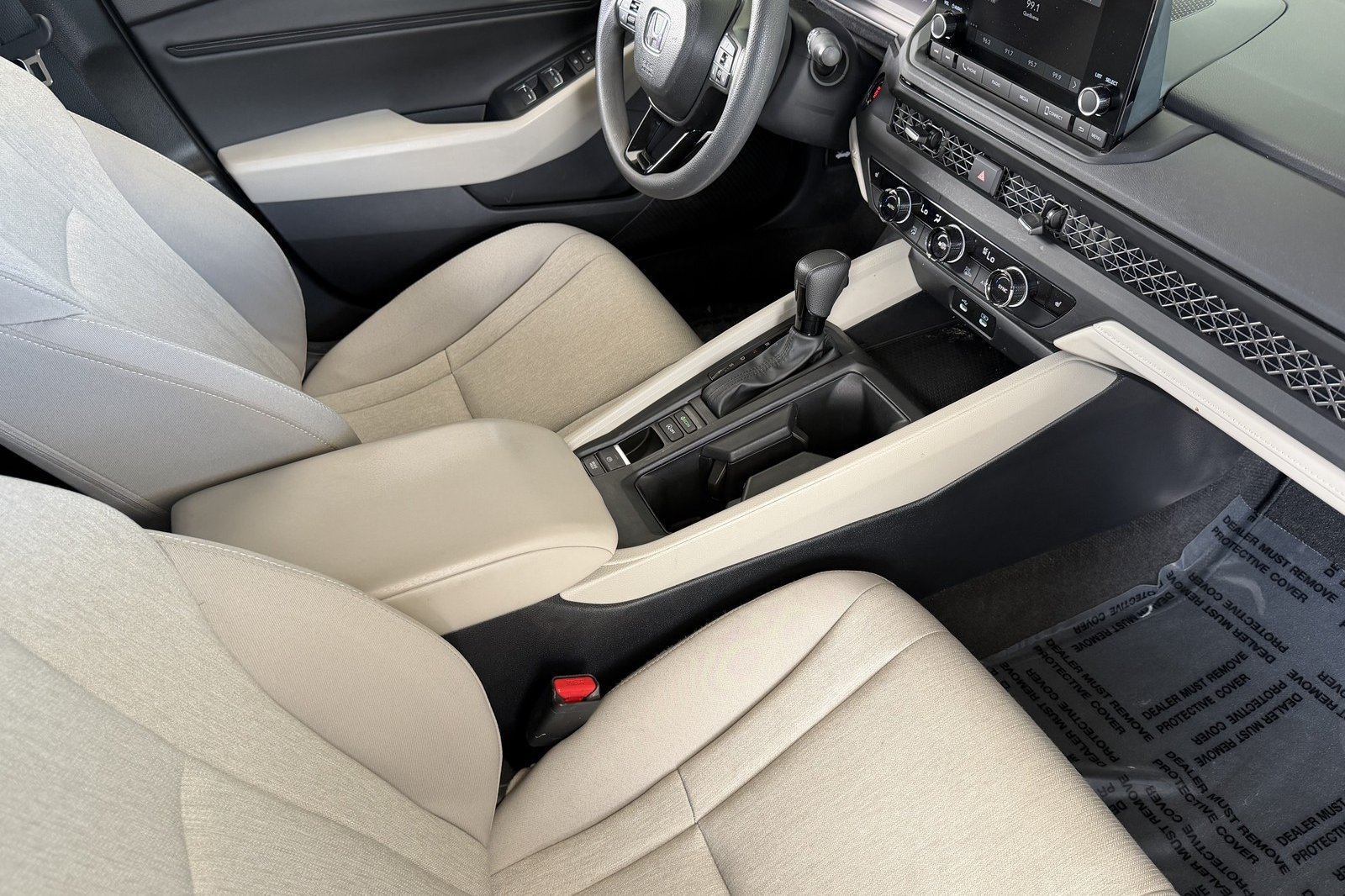 Used 2025 Honda Accord SE image 17