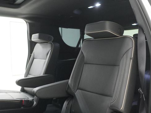 Used 2023 Chevrolet Suburban Premier w/ Texas Edition RWD image 34